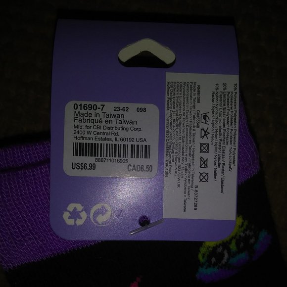 FREE w/ Purchase of $10+ - NWT Rainbow Poop Emoji Socks - Picture 3 of 3
